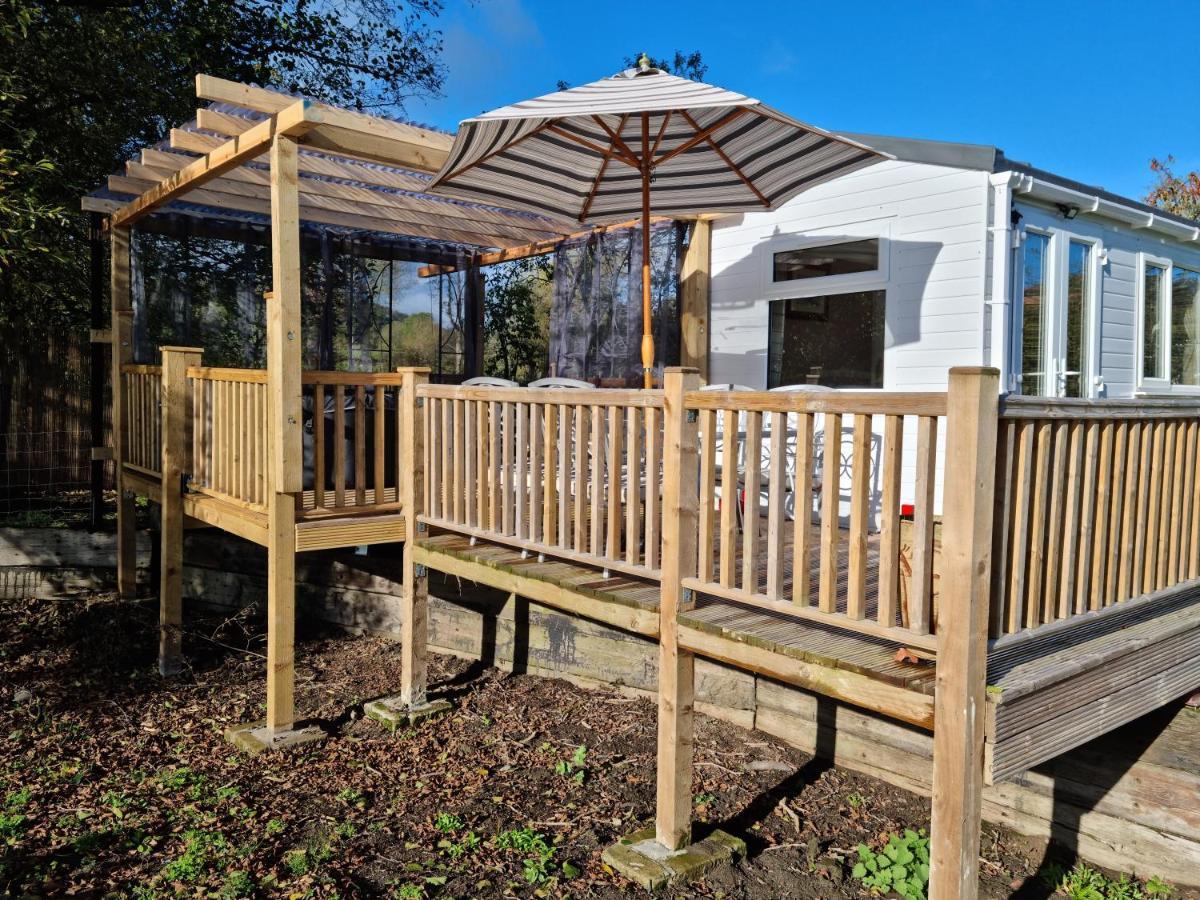 Hotel Riverside Cabin At Pen-Y-Bont Mill Oswestry Esterno foto