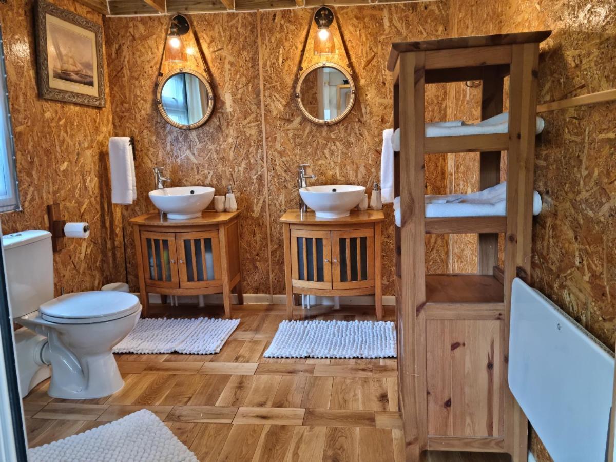 Hotel Riverside Cabin At Pen-Y-Bont Mill Oswestry Esterno foto